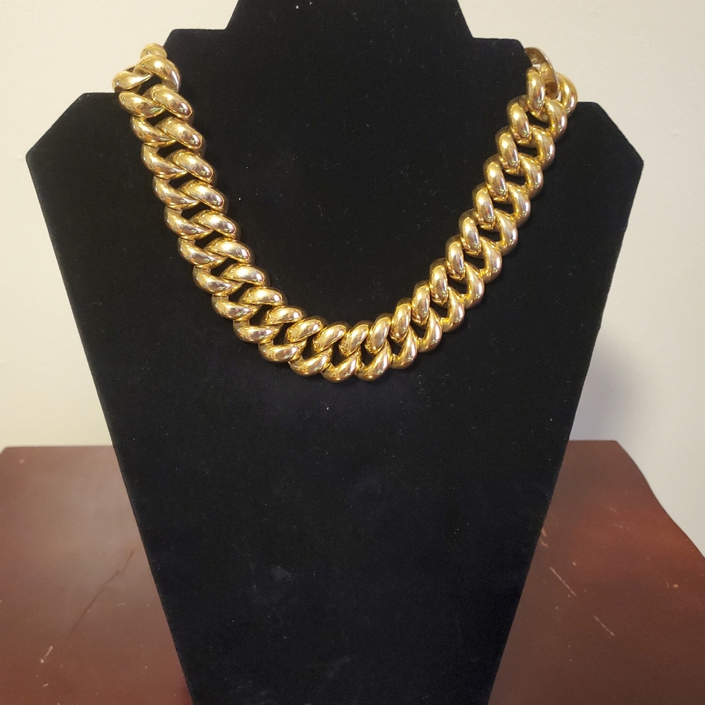 VINTAGE Monet Choker